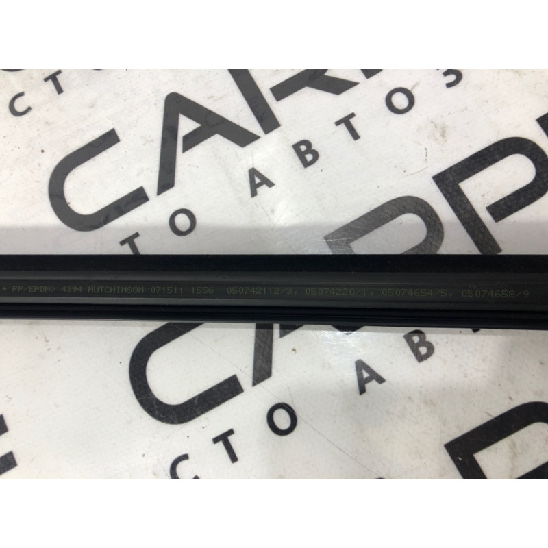 Молдинг стекла внутренний (наружные элементы кузова) Jeep Patriot MK74 2012 2.4 5067762AB