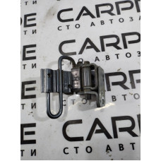 Петля двери