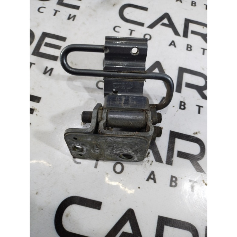 Петля двери (кузов и элементы) AUDI A6 C5 2001 2.5 AKE 4b0833412e