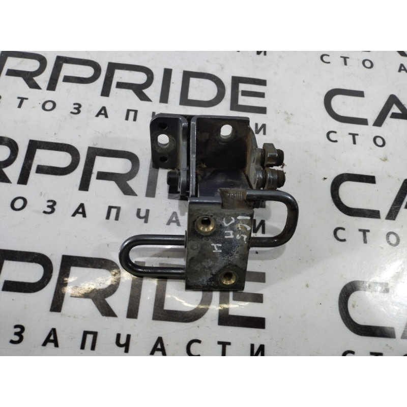 Петля двери (кузов и элементы) AUDI A6 C5 2001 2.5 AKE 4b0833412e