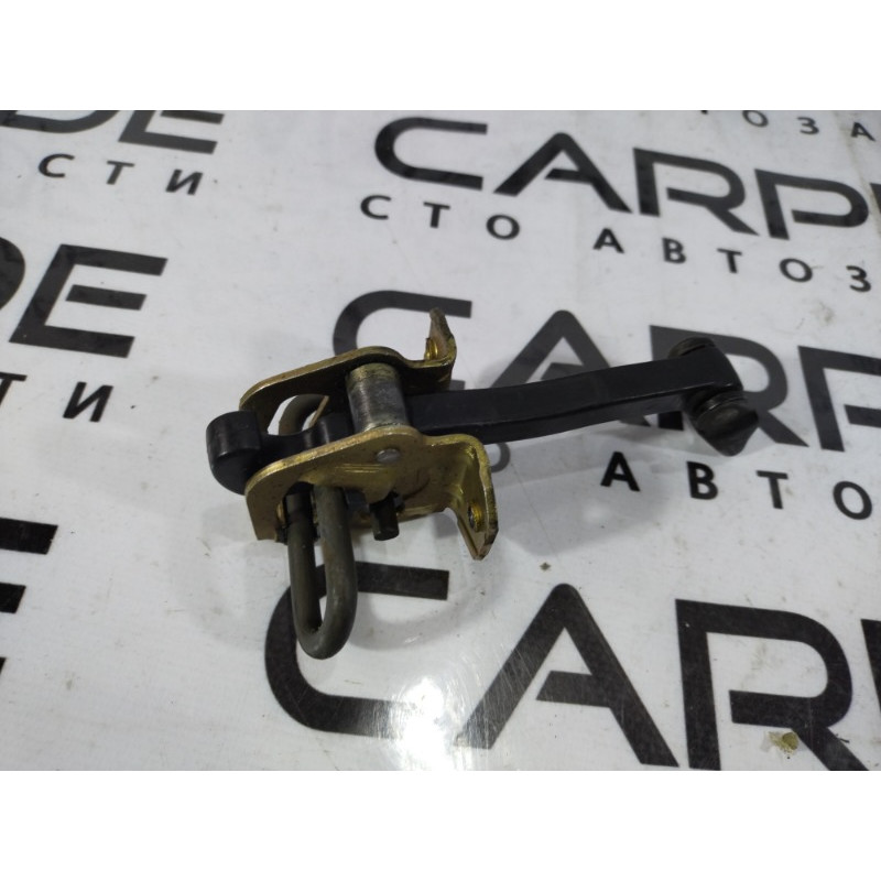 Ограничитель двери (кузов и элементы) BMW 3-series E46 M43b18 51228231996