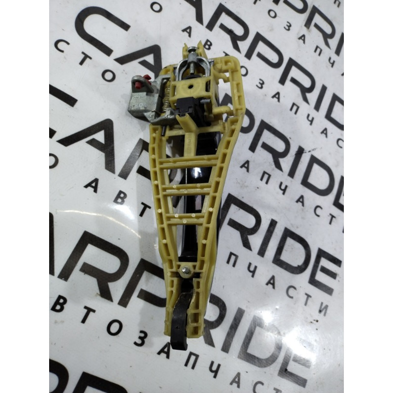 Ручка двери внешняя (кузов и элементы) Opel SIGNUM 1 2006 2.2 YH 13106605