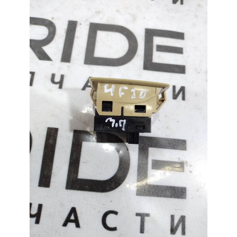 Кнопка стеклоподъемника (электрика / кнопки) BMW 3-series F30 2013 N20B20 61319241648