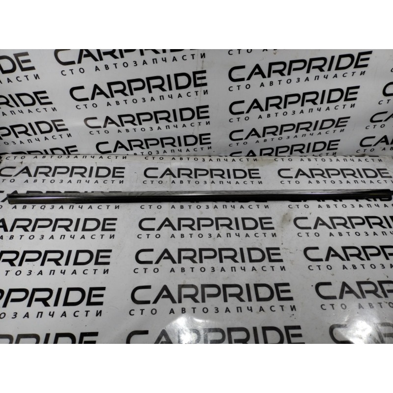 Молдинг двери внешний (кузов и элементы) Hyundai Sonata LF 2015 2.4 82220C1000