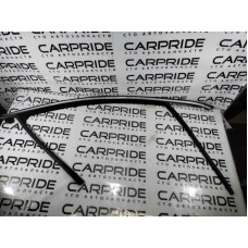 Уплотнитель проема двери