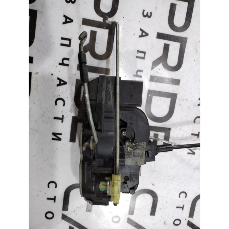 Замок двери (кузов и элементы) Opel Insignia A 2009 2.0 DTH 13503782