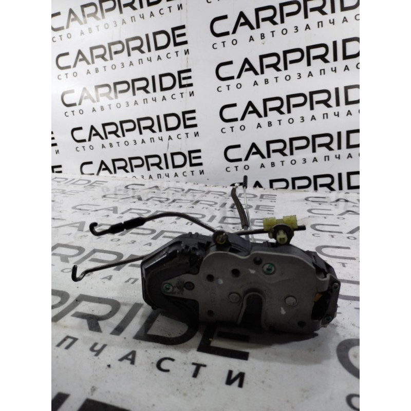 Замок двери (кузов и элементы) Opel Insignia A 2009 2.0 DTH 13503782