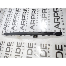 Накладка двери боковая