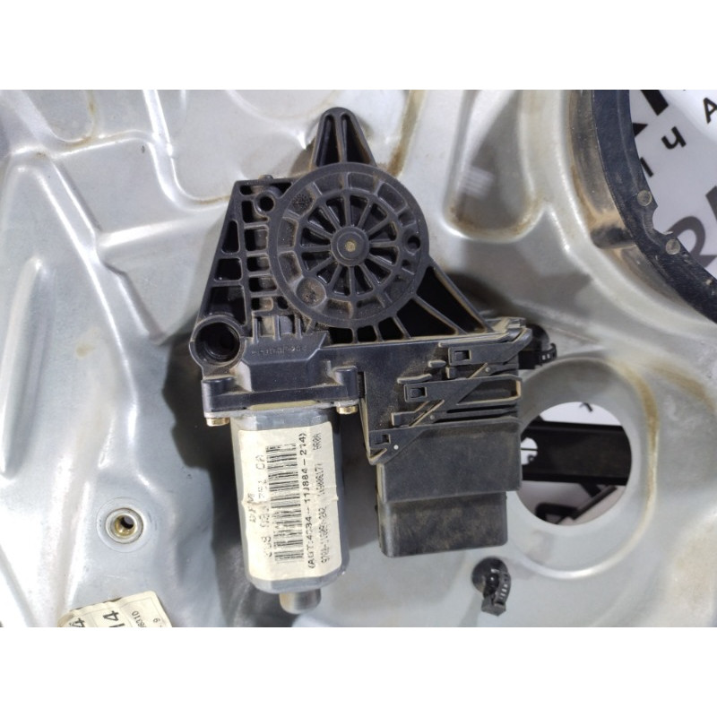 Механизм стеклоподъемника с мотором (кузов и элементы) Volkswagen Passat B5 2000 2.5 3b9839751ca
