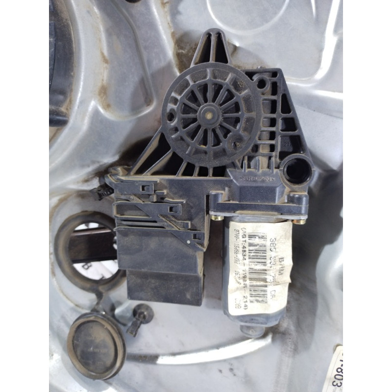 Механизм стеклоподъемника с мотором (кузов и элементы) Volkswagen Passat B5 2000 2.5 3b9839752ca