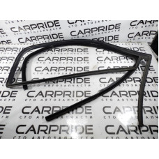 Уплотнитель проема двери