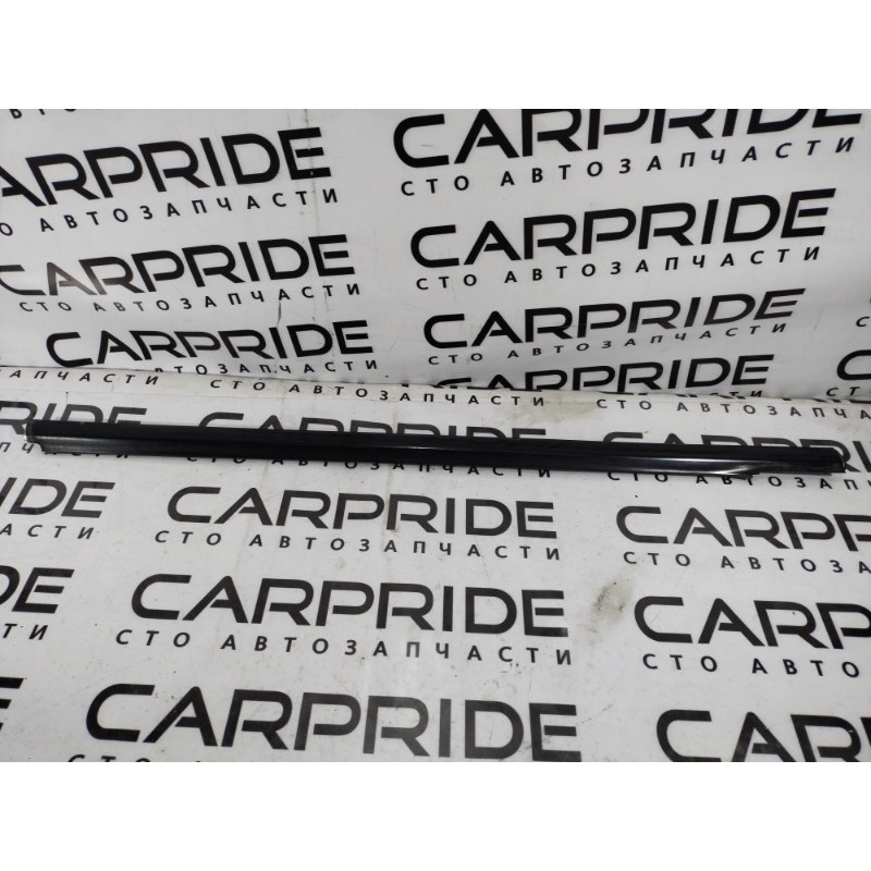 Молдинг двери внешний (кузов и элементы) KIA Sorento BL 2005 2.5 CRDI 822203E001