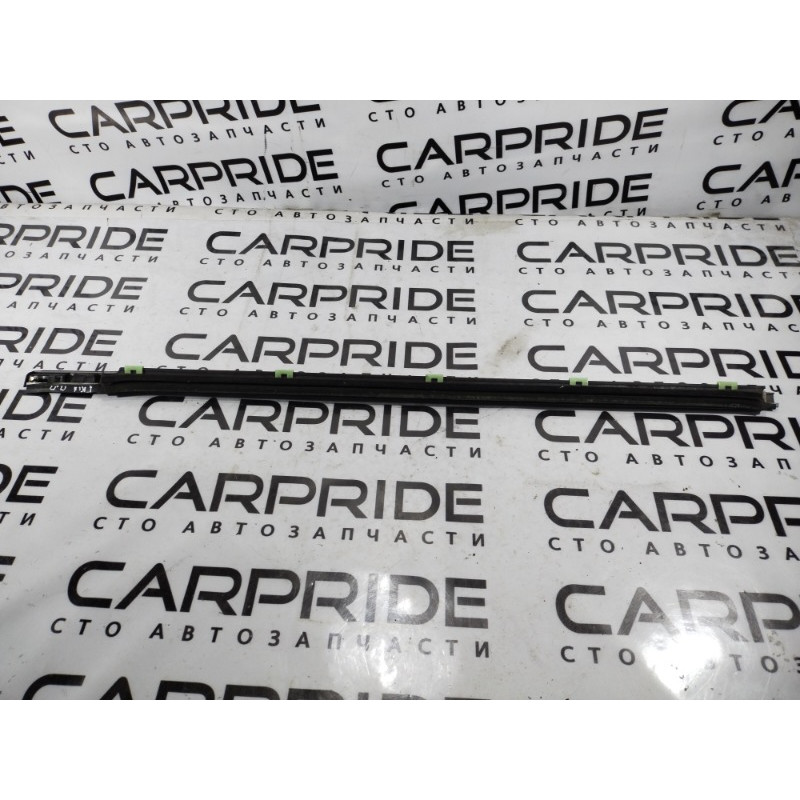 Молдинг двери внешний (кузов и элементы) KIA Sorento BL 2005 2.5 CRDI 822203E001