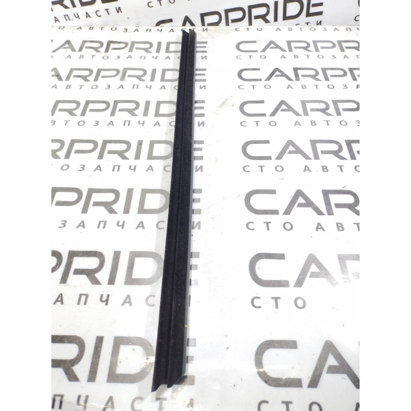Молдинг стекла внутренний (наружные элементы кузова) FORD Focus MK3 2014 2.0 CV6Z-5825860-A