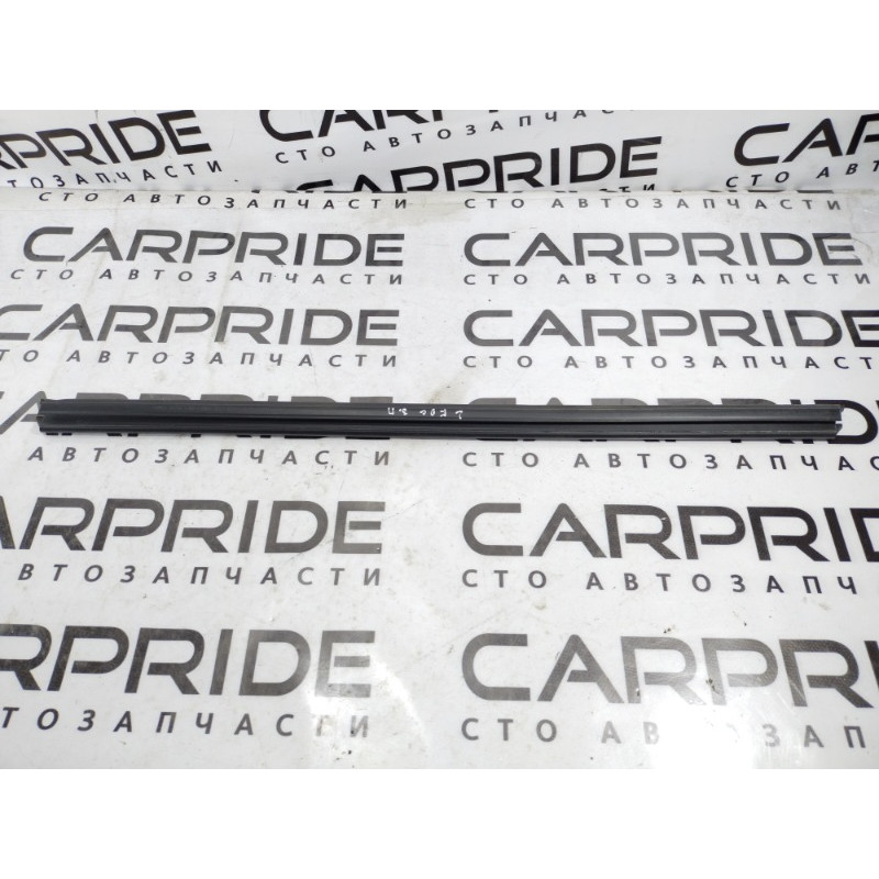 Молдинг стекла внутренний (наружные элементы кузова) FORD Focus MK3 2014 2.0 CV6Z-5825860-A