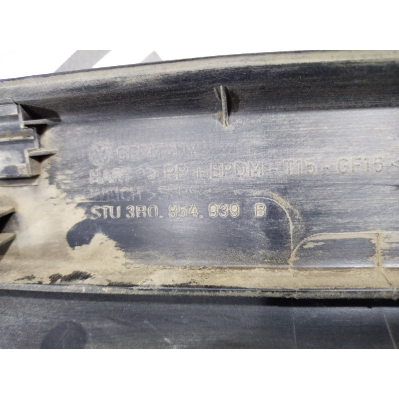 Накладка двери внешняя (кузов и элементы) Volkswagen Passat B5 2000 2.5 3b0854939b