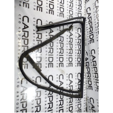 Уплотнитель проема двери