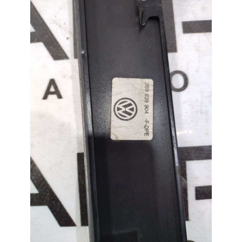 Накладка двери боковая (кузов и элементы) Volkswagen Passat B5 2000 2.5 3b9839904