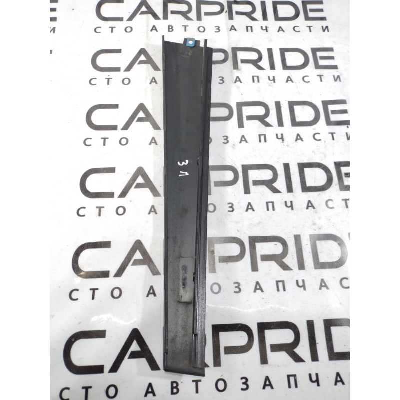 Накладка двери боковая (кузов и элементы) Volkswagen Passat B5 2000 2.5 3b0839901