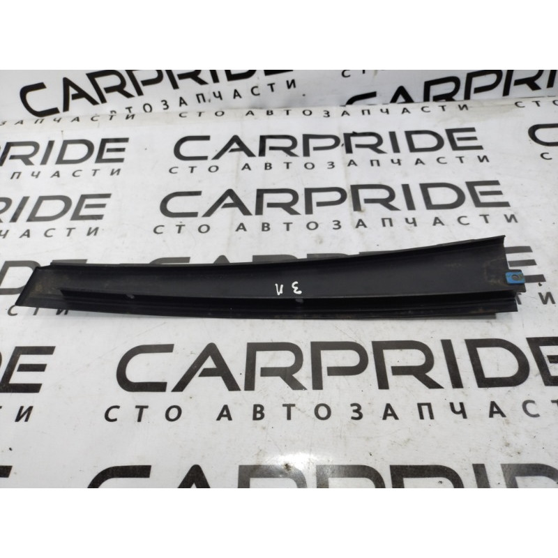 Накладка двери боковая (кузов и элементы) Volkswagen Passat B5 2000 2.5 3b0839901