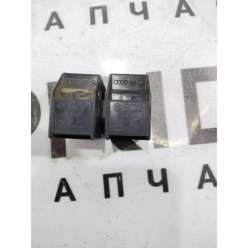 Кнопка стеклоподъемника (электрика / кнопки) Volkswagen Passat B5 2000 2.5 1j0959855