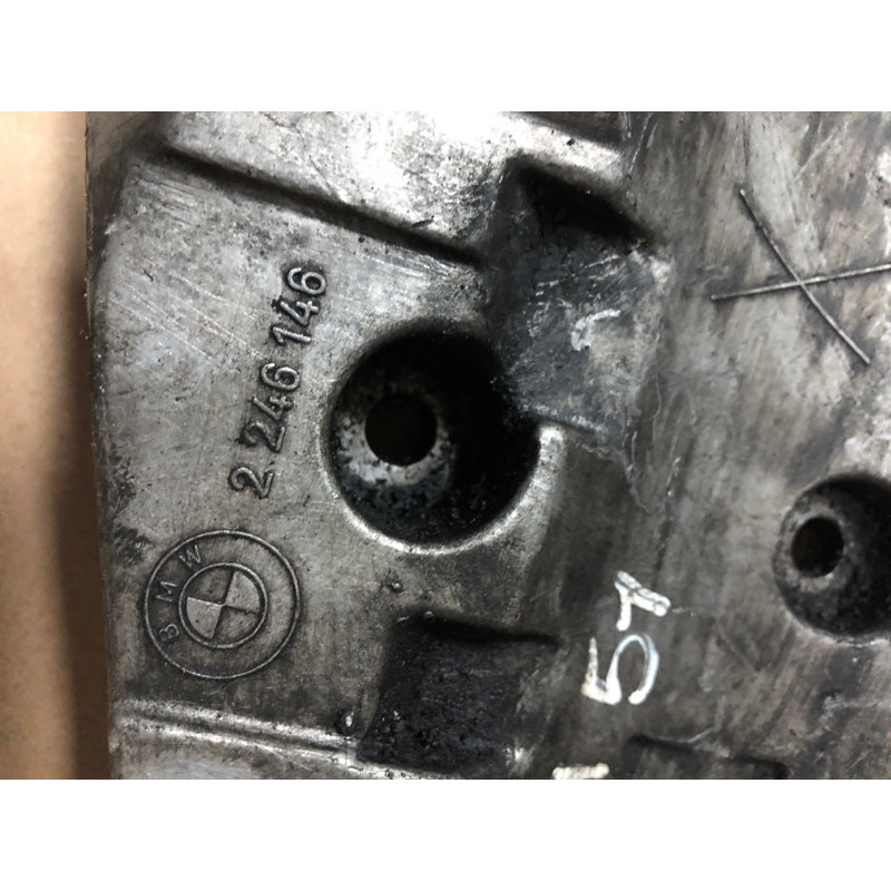 Кронштейн компрессора кондиционера (кронштейны двигателя) BMW 5-series E39 64552246146