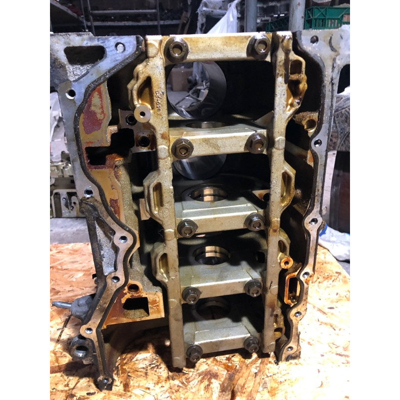 Блок цилиндров (двигатель и элементы) FORD Fusion MK5 2014 2.5 rf8e5g6015ad