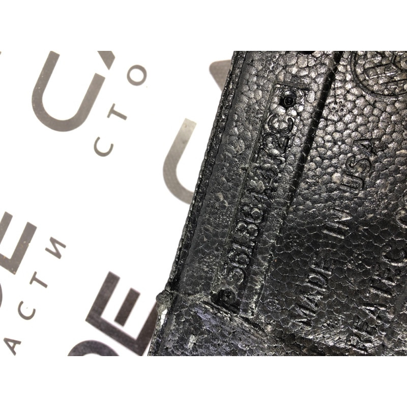 Лоток багажника (салон) Volkswagen Passat B8 2016 1.8 561864472c