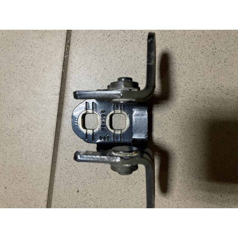 Петля дверей (кузов і елементи) Jeep Compass MK49 2014 2.4 5074256AB