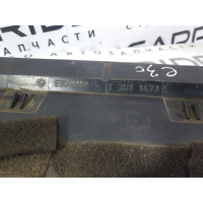 Воздуховод центральный (салон) BMW 3-series E30 M21d24 64221381147