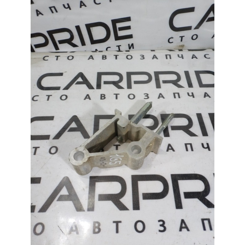 Кронштейн (двигатель и элементы) Volkswagen Golf 1K 2004 2.0 BKD 1k1857022