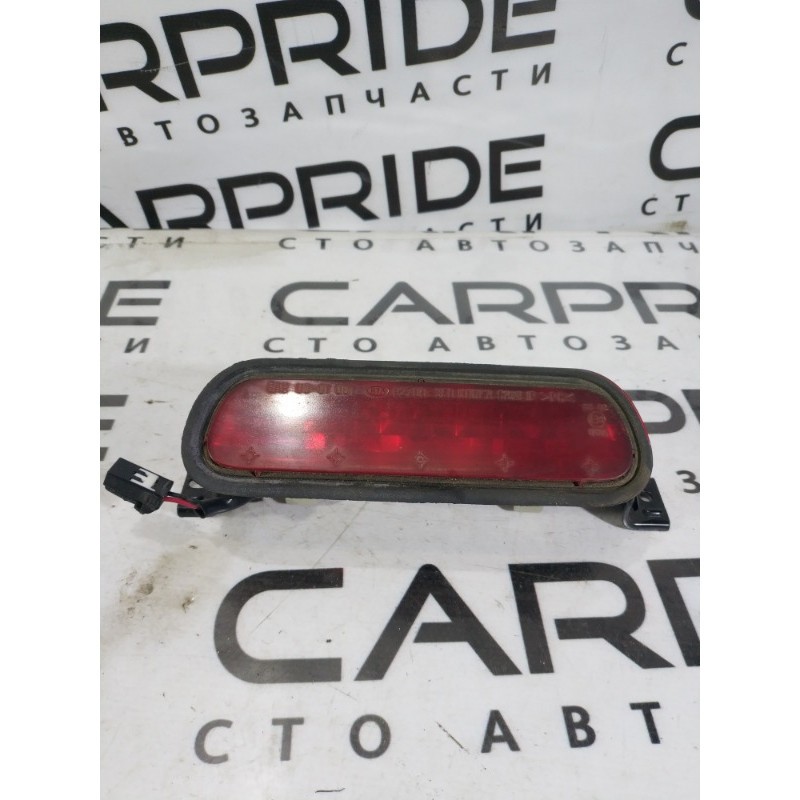 Повторитель стоп сигнала (оптика) KIA Sorento BL 2005 2.5 CRDI 927003e0