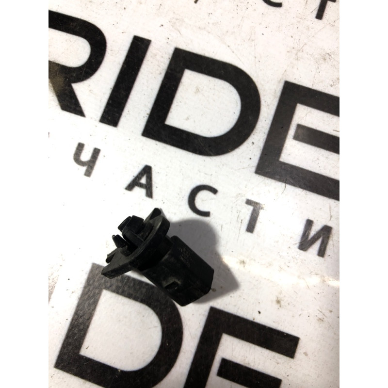 Датчик температуры окружающей среды (электрика / датчики) Volkswagen Passat B6 8z0820535