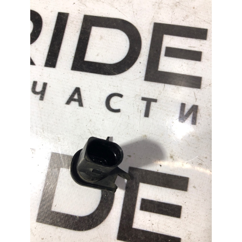 Датчик температуры окружающей среды (электрика / датчики) Volkswagen Passat B6 8z0820535