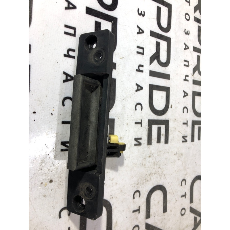 Кнопка открывания крышки багажника (электрика / кнопки) KIA Sorento BL 2005 2.5 CRDI 812603E000