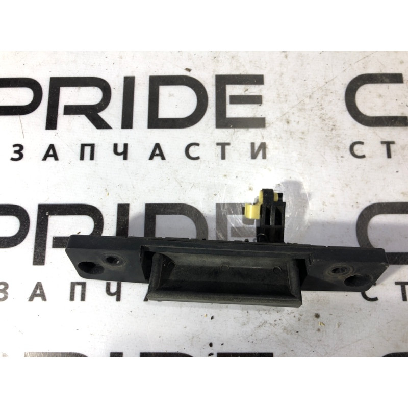 Кнопка открывания крышки багажника (электрика / кнопки) KIA Sorento BL 2005 2.5 CRDI 812603E000