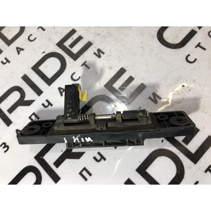 Кнопка открывания крышки багажника (электрика / кнопки) KIA Sorento BL 2005 2.5 CRDI 812603E000