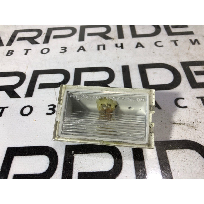 Плафон подсветки номера (оптика) Land Rover Discovery 3 2009 xfc500040