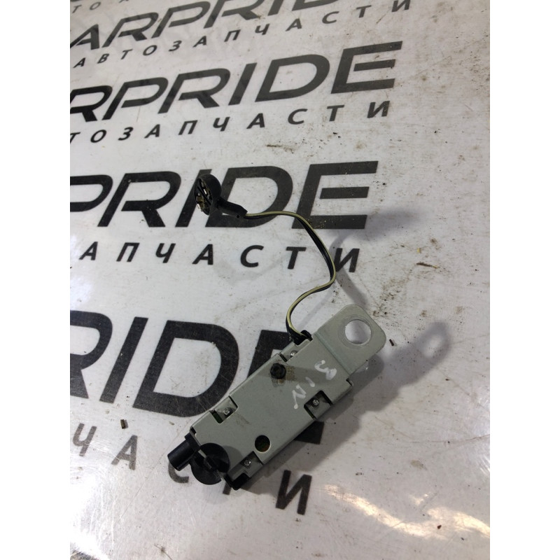 Антенна (электрика) Opel Insignia A 2009 2.0 DTH 13270681