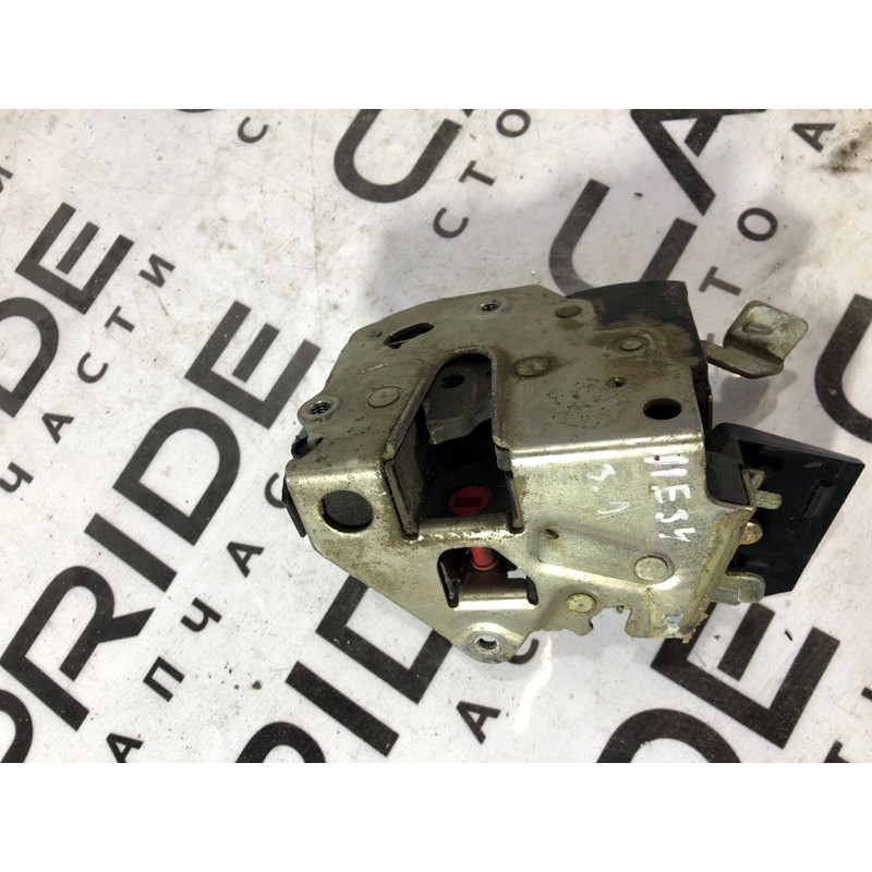 Замок двери (кузов и элементы) BMW 5-series E34