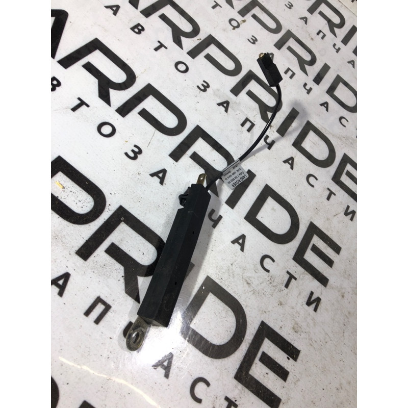 Антена (електрика) Land Rover Discovery 3 2009 XUE000020