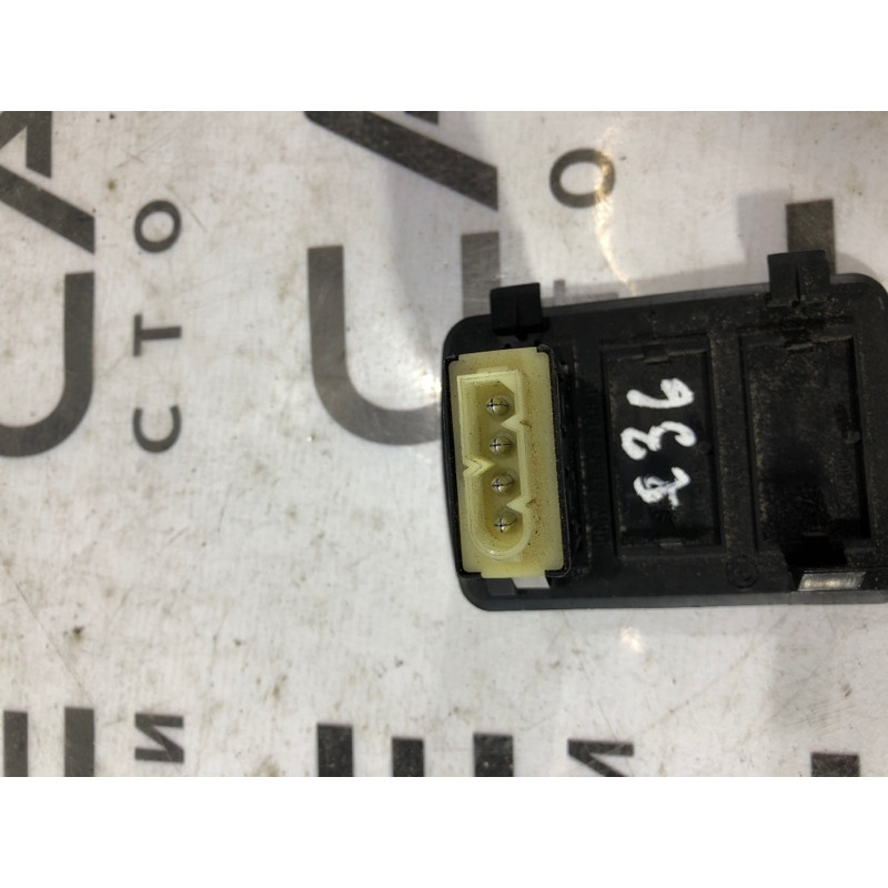 Кнопка корректора фар (электрика / кнопки) BMW 3-series E36 61318360882