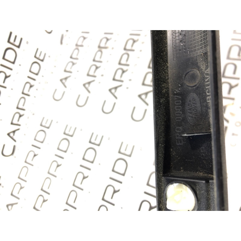 Обшивка крышки багажника (салон) Land Rover Discovery 3 2009 erq000072