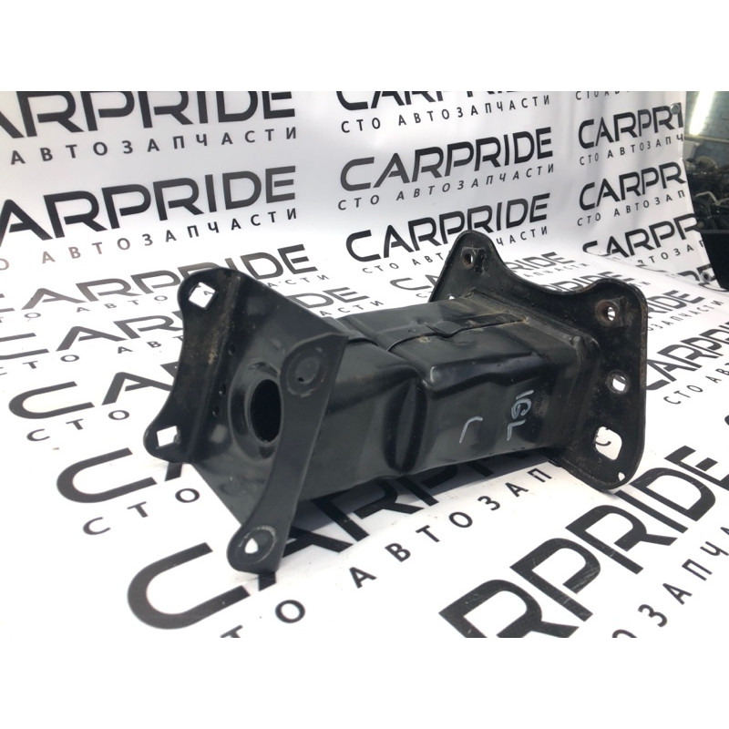 Кронштейн усилителя бампера (стекла и зеркала) Mercedes-Benz GL X164 2012 4.6 A1646201931