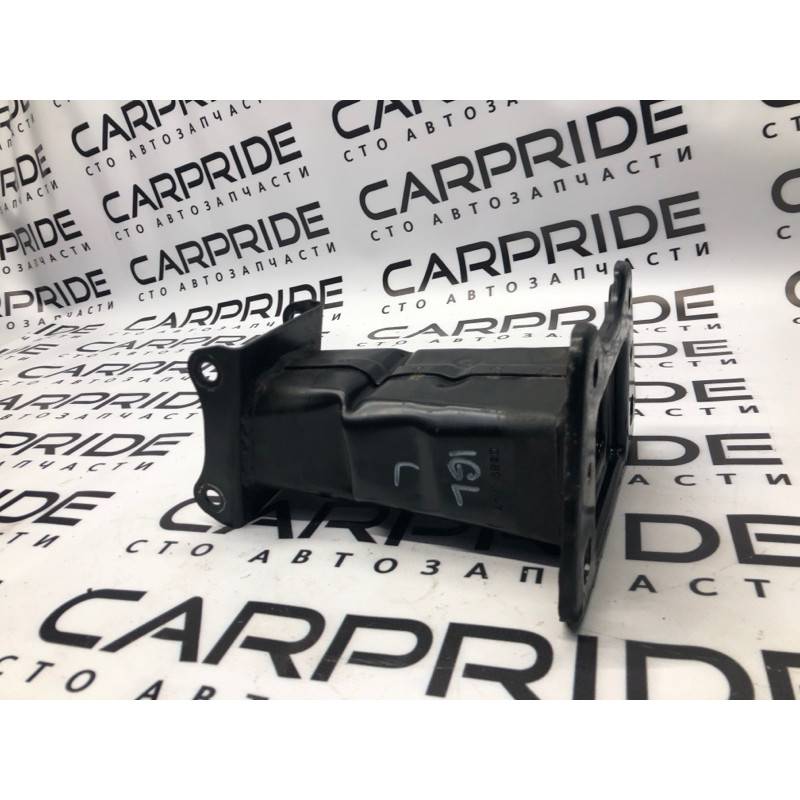 Кронштейн усилителя бампера (стекла и зеркала) Mercedes-Benz GL X164 2012 4.6 A1646201931