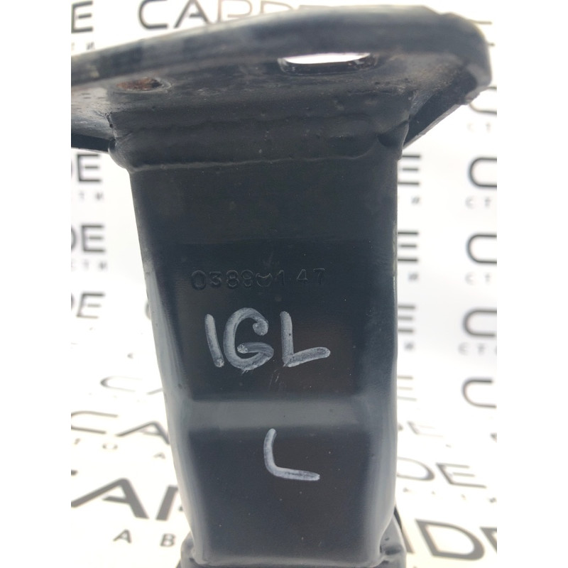 Кронштейн усилителя бампера (стекла и зеркала) Mercedes-Benz GL X164 2012 4.6 A1646201931