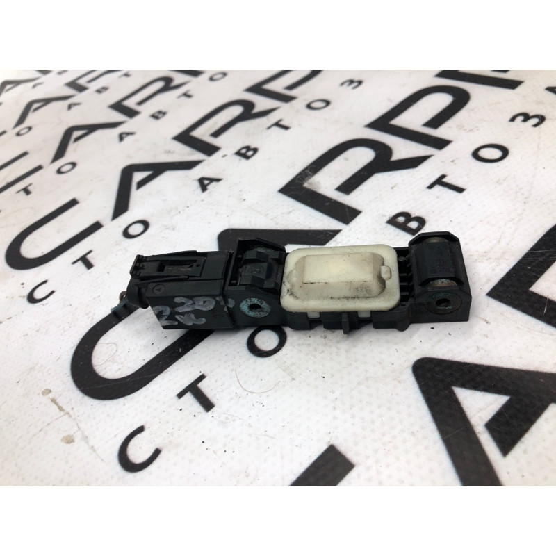 Датчик удара (электрика / датчики) Mercedes-Benz C-class W203 2007 3.0 0028200826