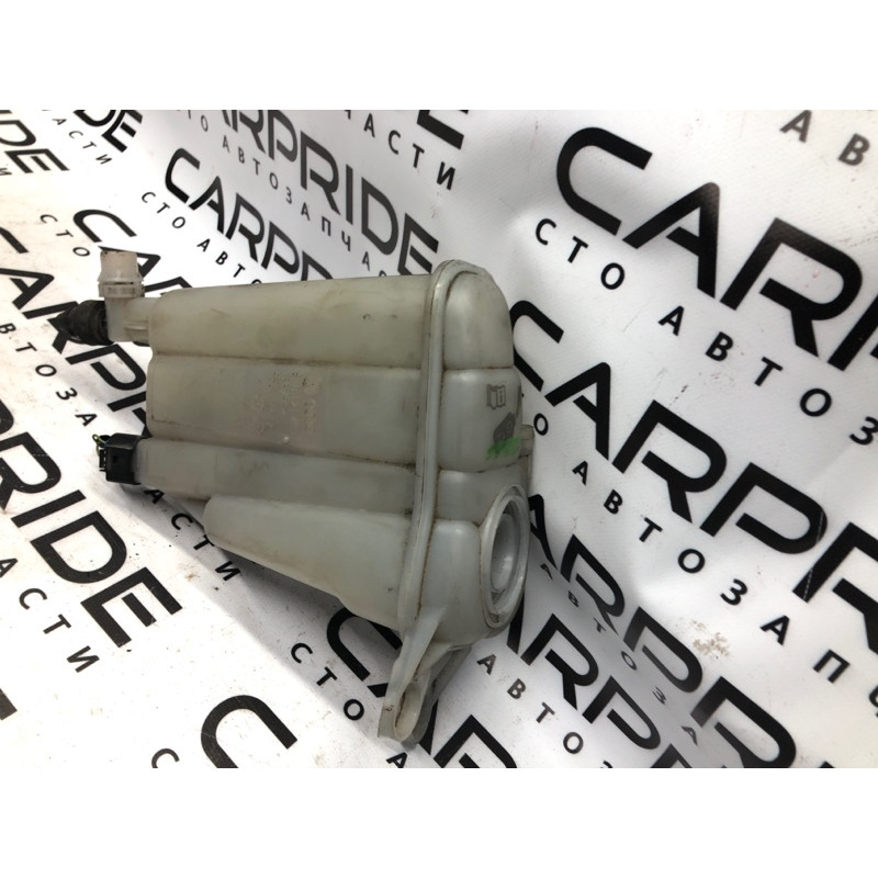 Бачок расширительный (система охлаждения) Audi A4 B8 8k0121405f