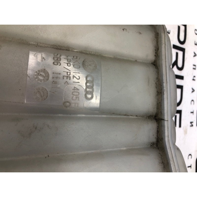 Бачок расширительный (система охлаждения) Audi A4 B8 8k0121405f
