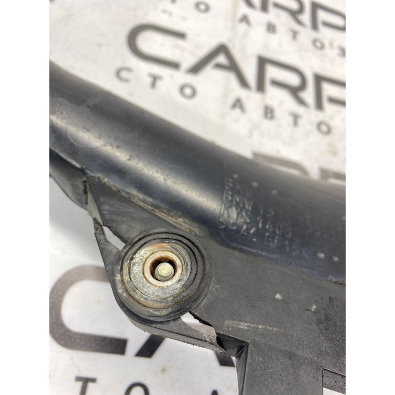 Патрубок повітряного фільтра (подача палива) BMW 3-series E92 2010 3.0 N54 13717600002